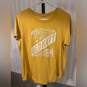 Women’s Old Navy Yellow Graphic Tee Size Large